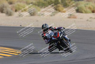 media/Oct-08-2022-SoCal Trackdays (Sat) [[1fc3beec89]]/Turn 10 (945am)/